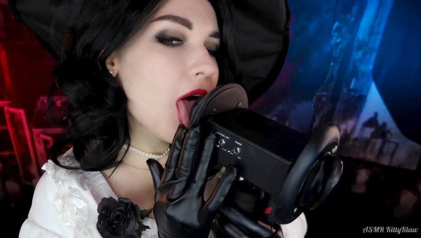 ASMR Kitty Klaw - Lady Dimitrescu Licking & Mouth sounds