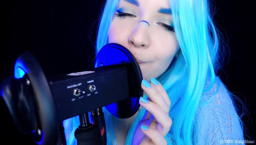ASMR Kitty Klaw - Licking & Mouth sounds