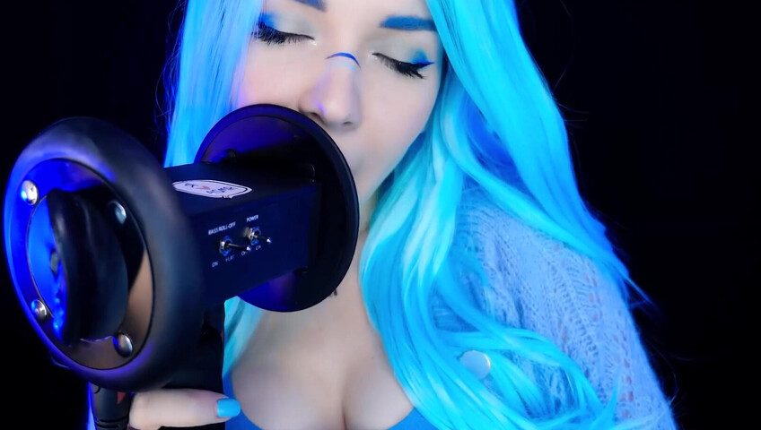 ASMR Kitty Klaw - Licking & Mouth sounds