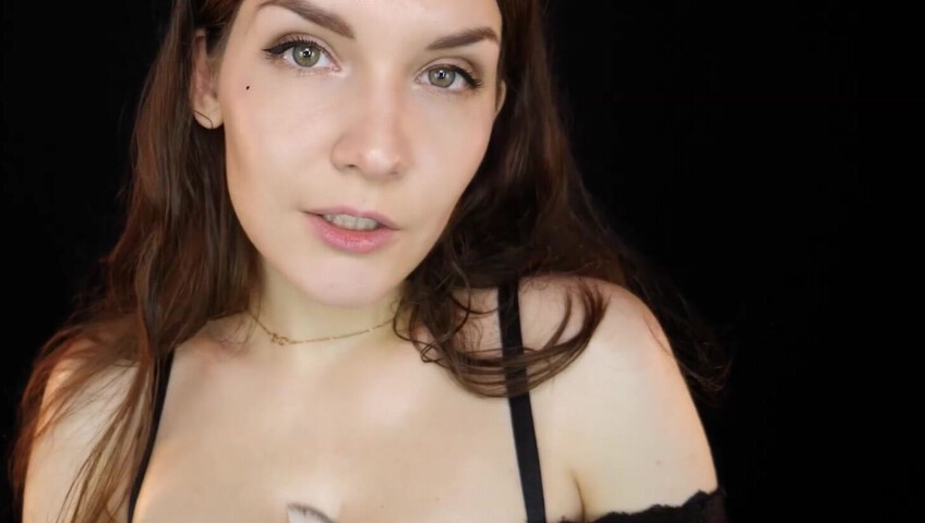 ASMR Kitty Klaw - Relax on a Hot day