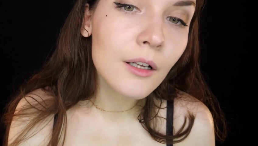 ASMR Kitty Klaw - Relax on a Hot day