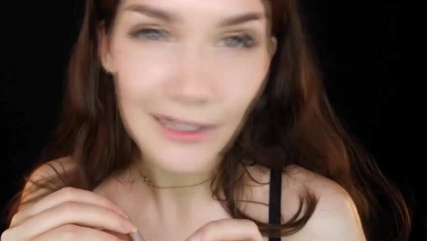 ASMR Kitty Klaw - Relax on a Hot day