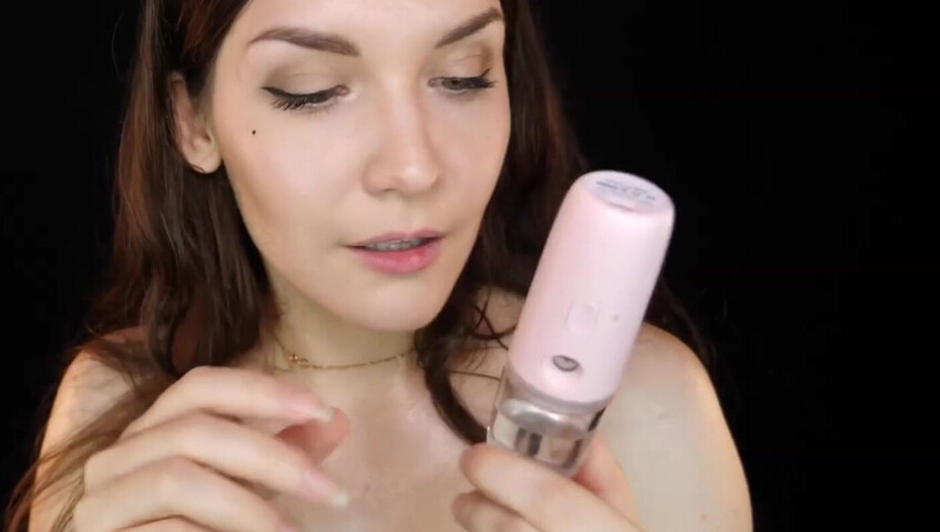 ASMR Kitty Klaw - Relax on a Hot day