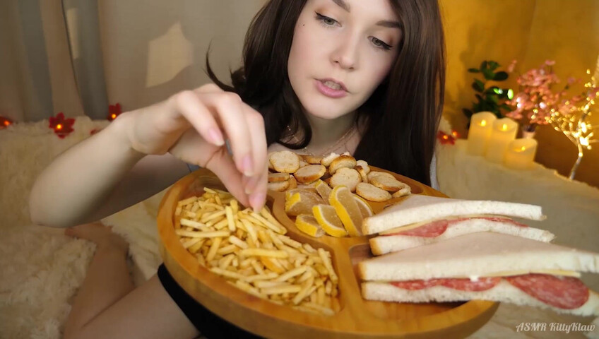 ASMR Kitty Klaw - Your favorite movie