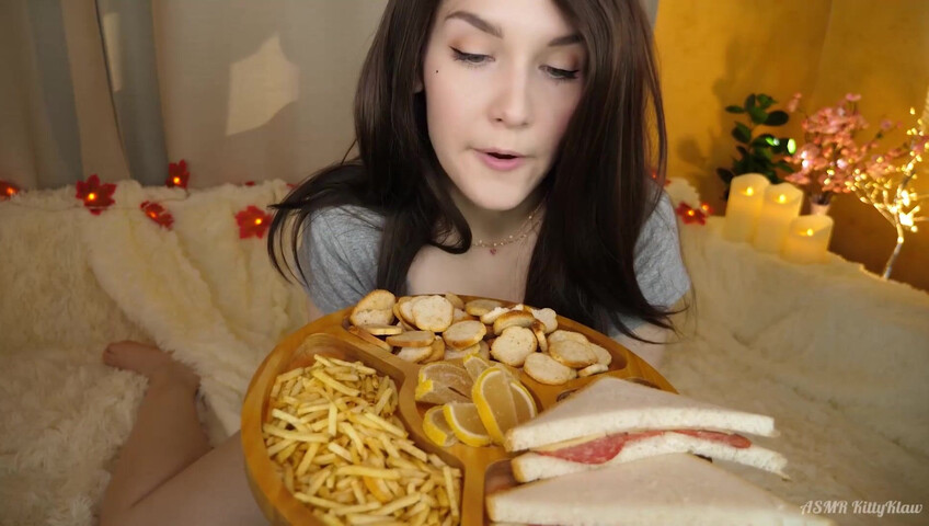 ASMR Kitty Klaw - Your favorite movie