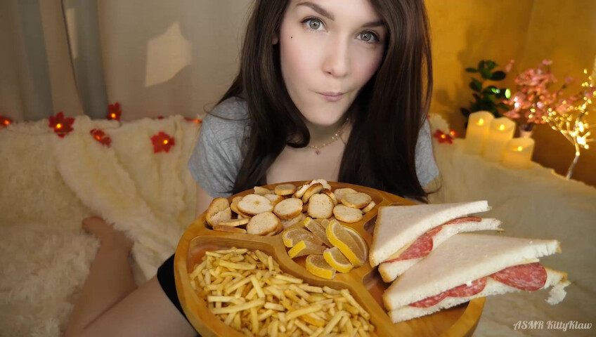 ASMR Kitty Klaw - Your favorite movie