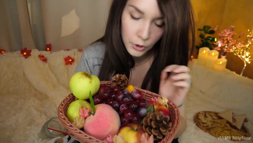 ASMR Kitty Klaw - Your favorite movie