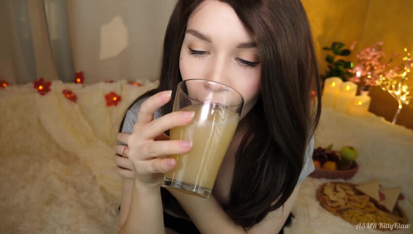 ASMR Kitty Klaw - Your favorite movie