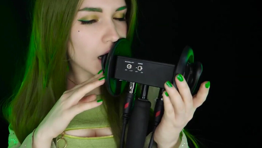 ASMR Kitty Klaw New - Licking & Mouth sounds