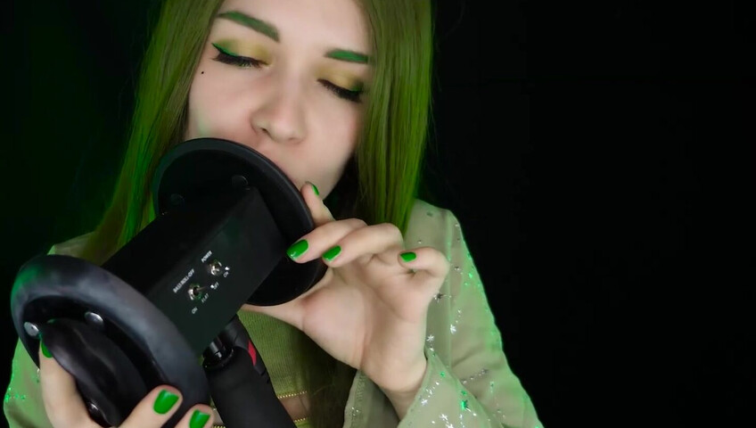 ASMR Kitty Klaw New - Licking & Mouth sounds