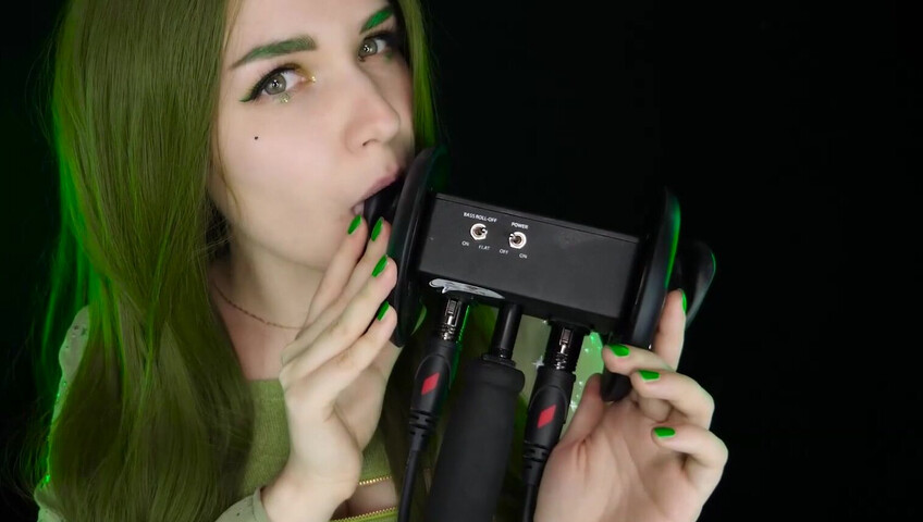 ASMR Kitty Klaw New - Licking & Mouth sounds