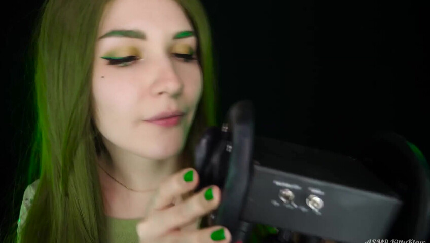 ASMR Kitty Klaw New - Licking & Mouth sounds