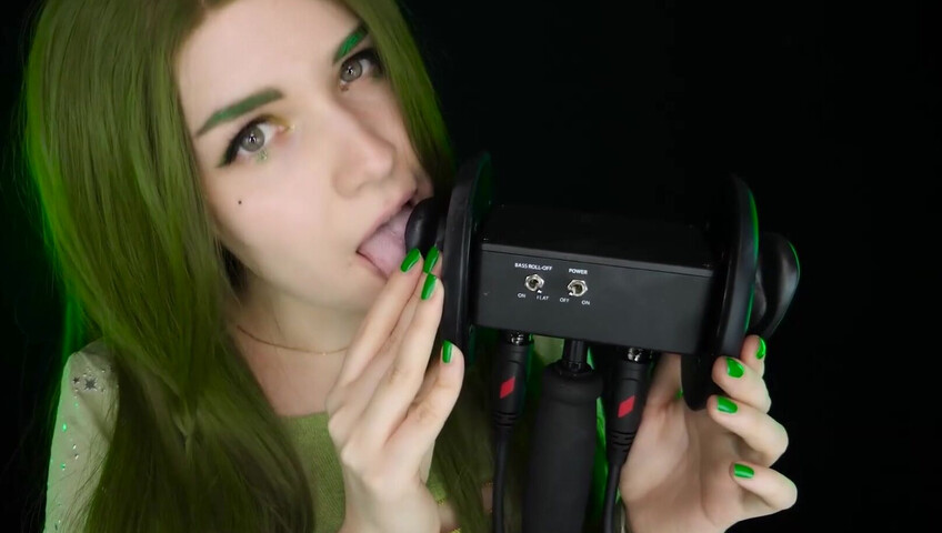 ASMR Kitty Klaw New - Licking & Mouth sounds