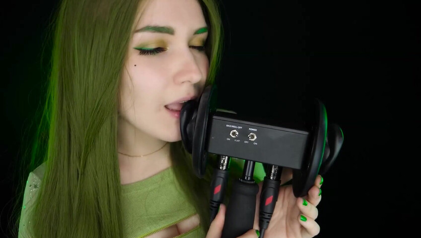 ASMR Kitty Klaw New - Licking & Mouth sounds