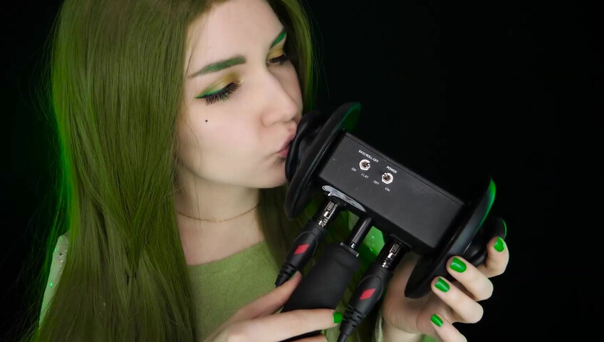 ASMR Kitty Klaw New - Licking & Mouth sounds