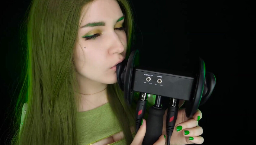 ASMR Kitty Klaw New - Licking & Mouth sounds