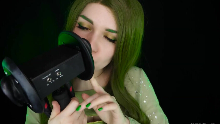 ASMR Kitty Klaw New - Licking & Mouth sounds