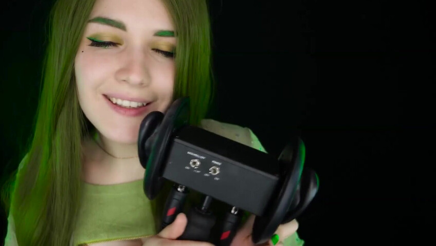 ASMR Kitty Klaw New - Licking & Mouth sounds