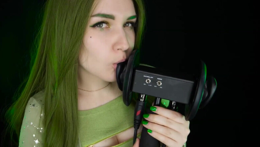 ASMR Kitty Klaw New - Licking & Mouth sounds