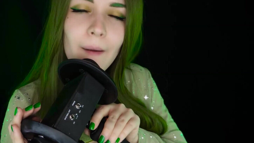 ASMR Kitty Klaw New - Licking & Mouth sounds