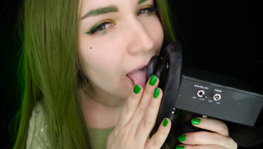 ASMR Kitty Klaw New - Licking & Mouth sounds