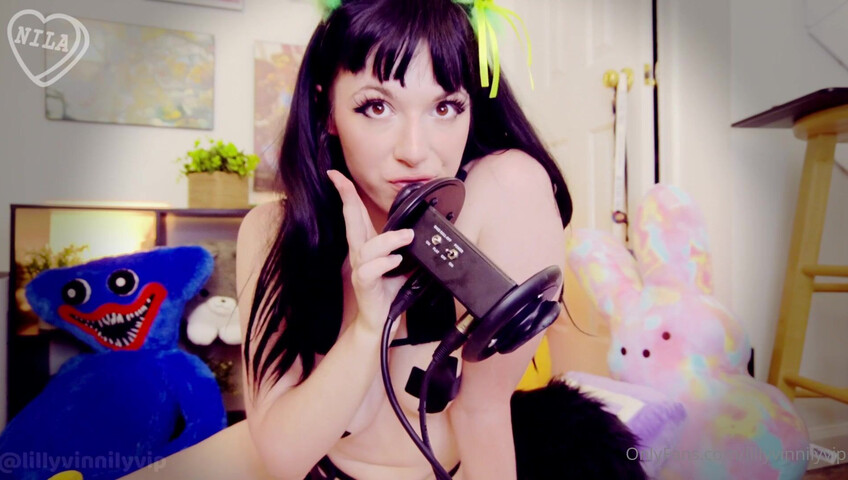 ASMR LillyVinnily - Hot Ear Liking