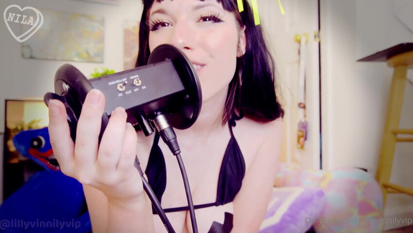 ASMR LillyVinnily - Hot Ear Liking