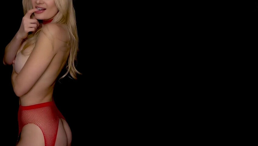 ASMR Maddy - Girlfriend Talks Dirty & Pampers You - 1 January 2021