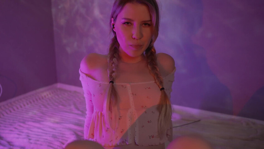 ASMR Mood Crunch Of Ears