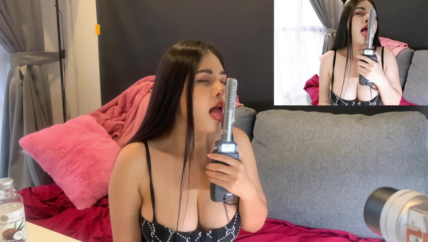 ASMR Wan - Licking and Massage
