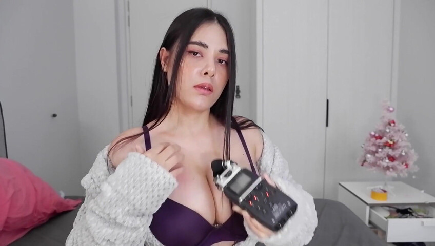 ASMR Wan - Scrathing, tapping on my body at last - Cucumber licking