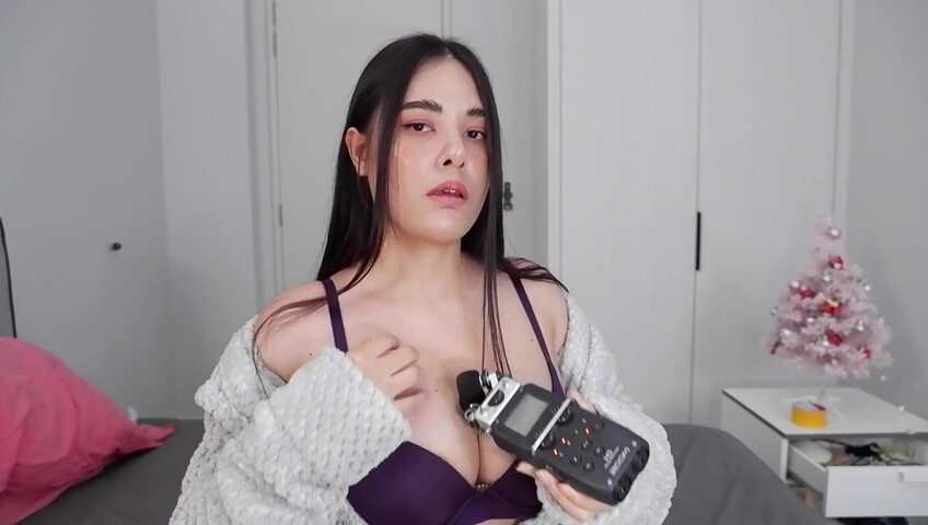 ASMR Wan - Scrathing, tapping on my body at last - Cucumber licking