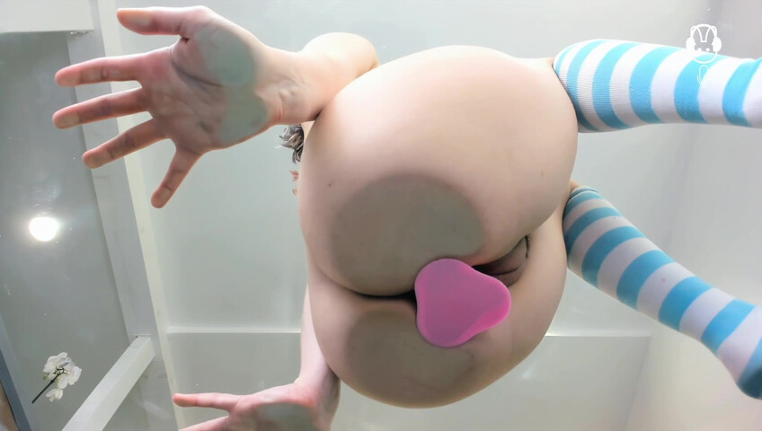 ASMR_Bunny Fucks Dildo on Glass