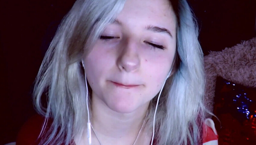 Aftyn Rose ASMR - Lollipop Licking and Sucking