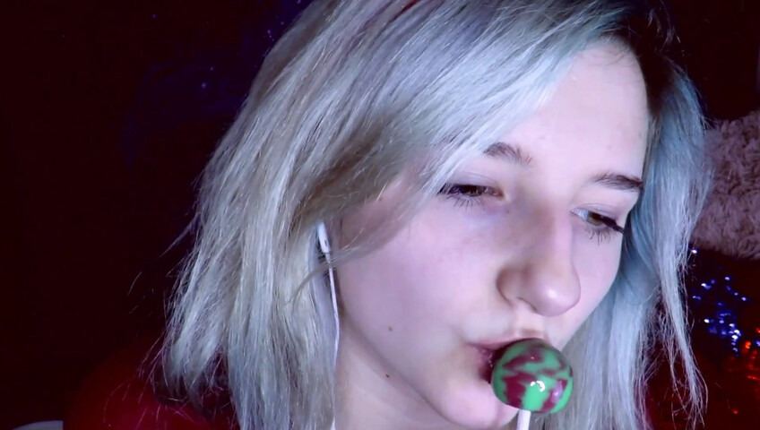 Aftyn Rose ASMR - Lollipop Licking and Sucking