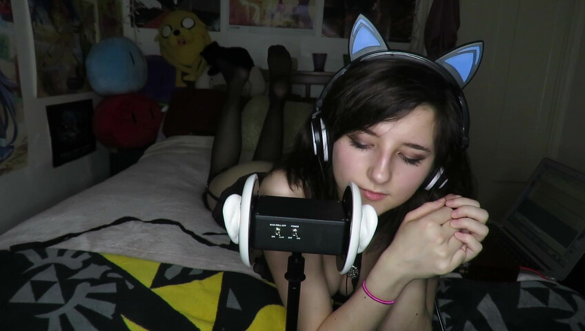 AftynRose ASMR - Affectionate Kitty Craves Attention