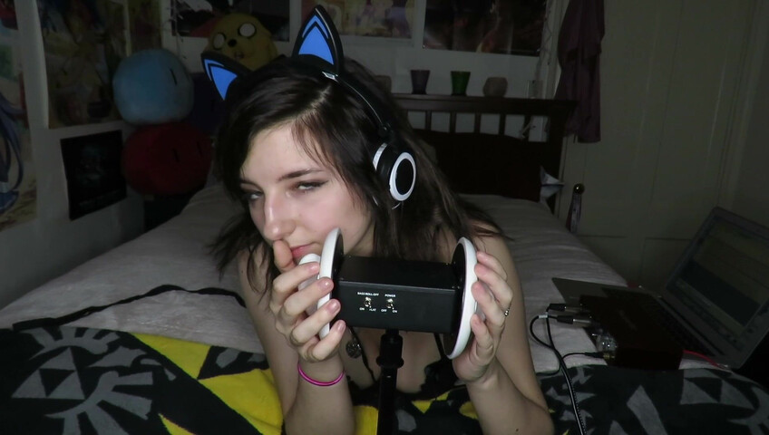 AftynRose ASMR - Affectionate Kitty Craves Attention