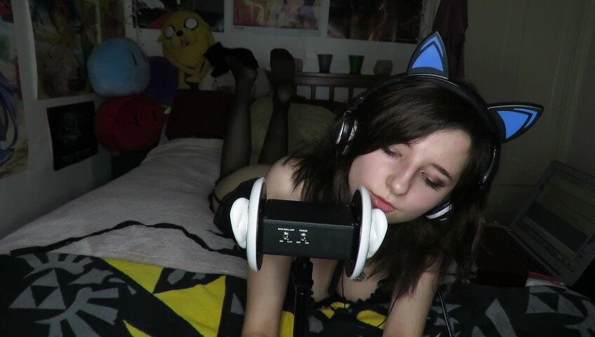 AftynRose ASMR - Affectionate Kitty Craves Attention