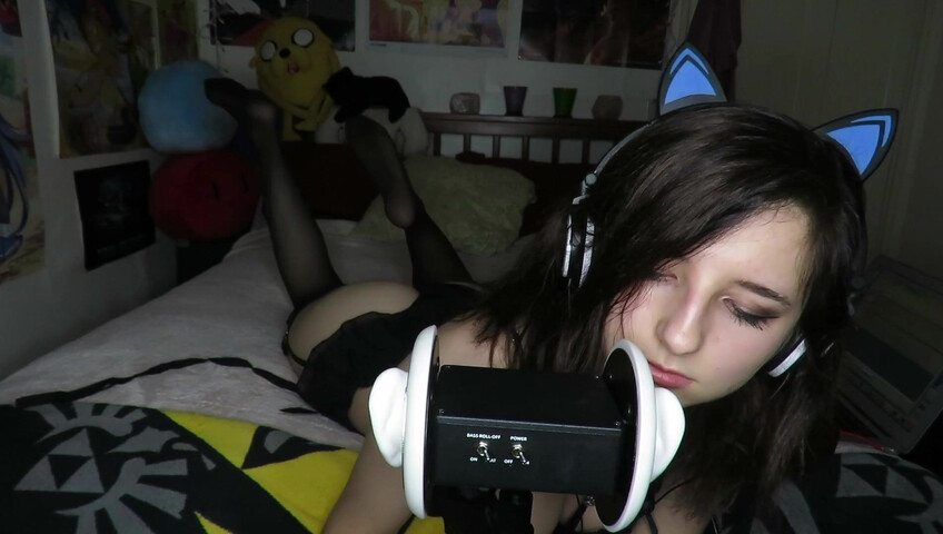 AftynRose ASMR - Affectionate Kitty Craves Attention