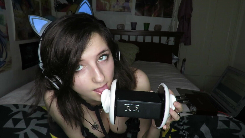 AftynRose ASMR - Affectionate Kitty Craves Attention