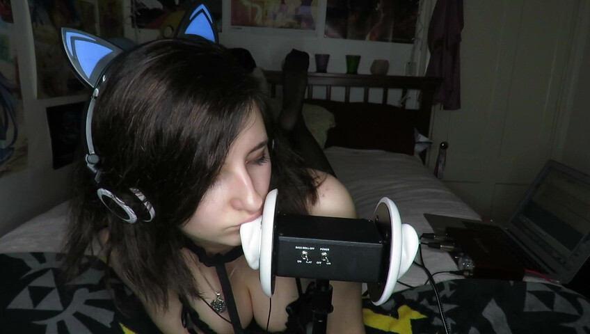 AftynRose ASMR - Affectionate Kitty Craves Attention