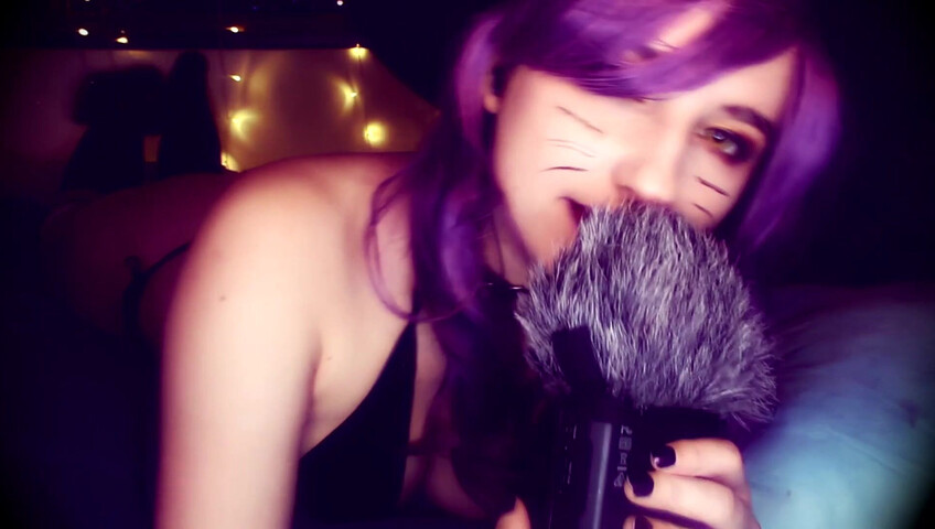 AftynRose ASMR - Blair is bored