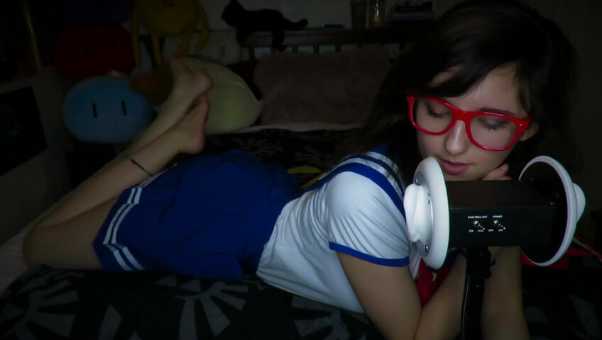 AftynRose ASMR - Licking Ears