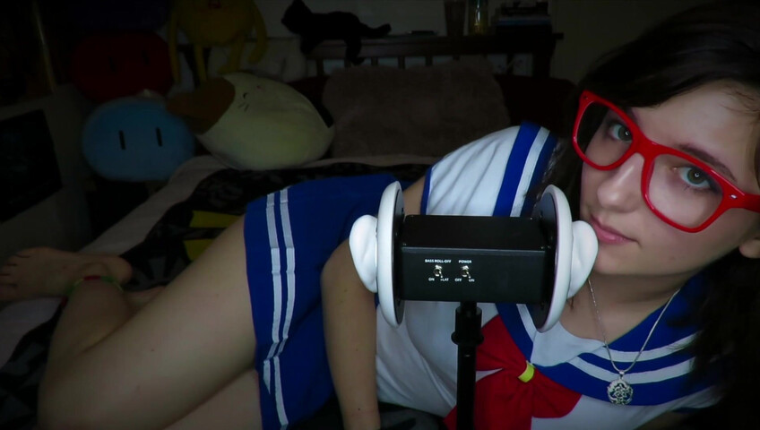 AftynRose ASMR - Licking Ears