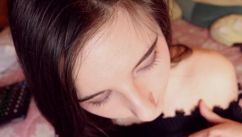 AftynRose ASMR - Scratching! Sweater, chest, booty, feet, legs, etc