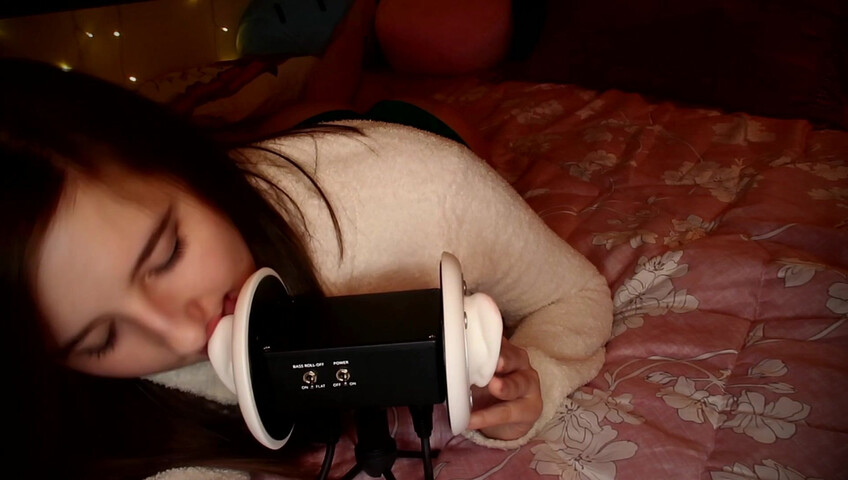 AftynRose ASMR - Snuggly ear licking