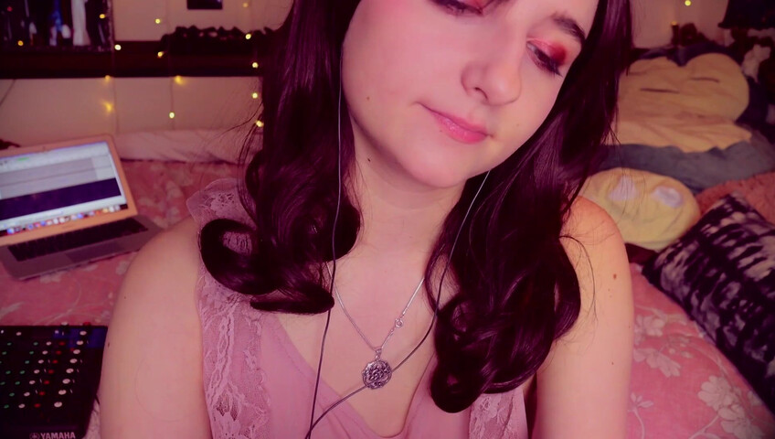 AftynRose ASMR - Sweet and messy Maid