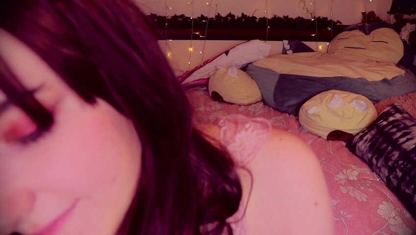 AftynRose ASMR - Sweet and messy Maid