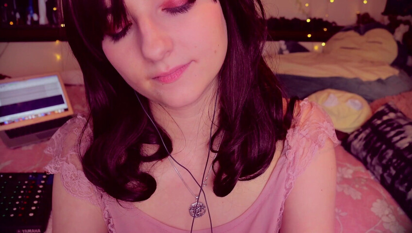 AftynRose ASMR - Sweet and messy Maid