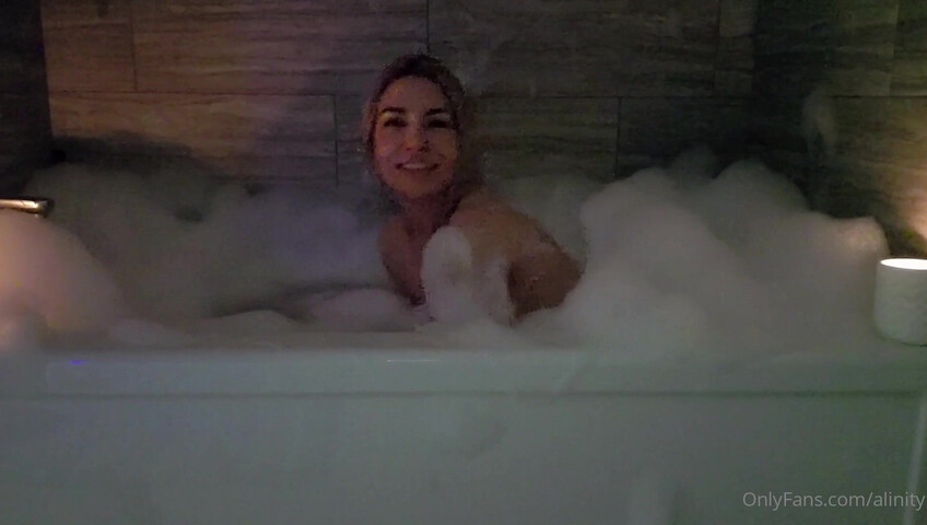 Alinity Nude - Bath Onlyfans Video